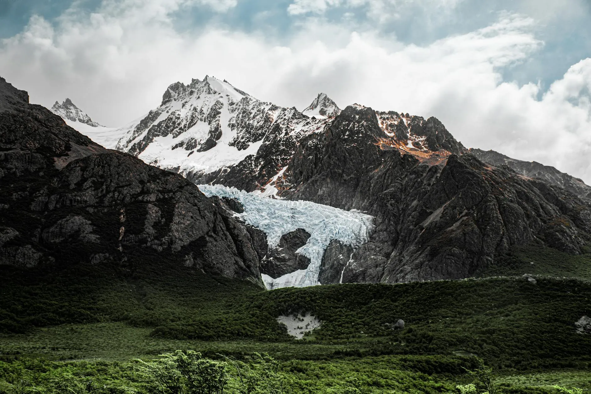 Patagonia & Lakes