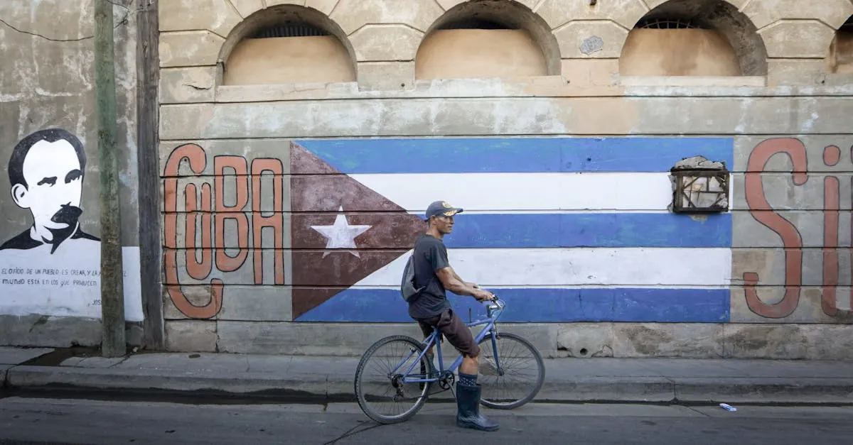 Fusterlandia mosaic art Havana