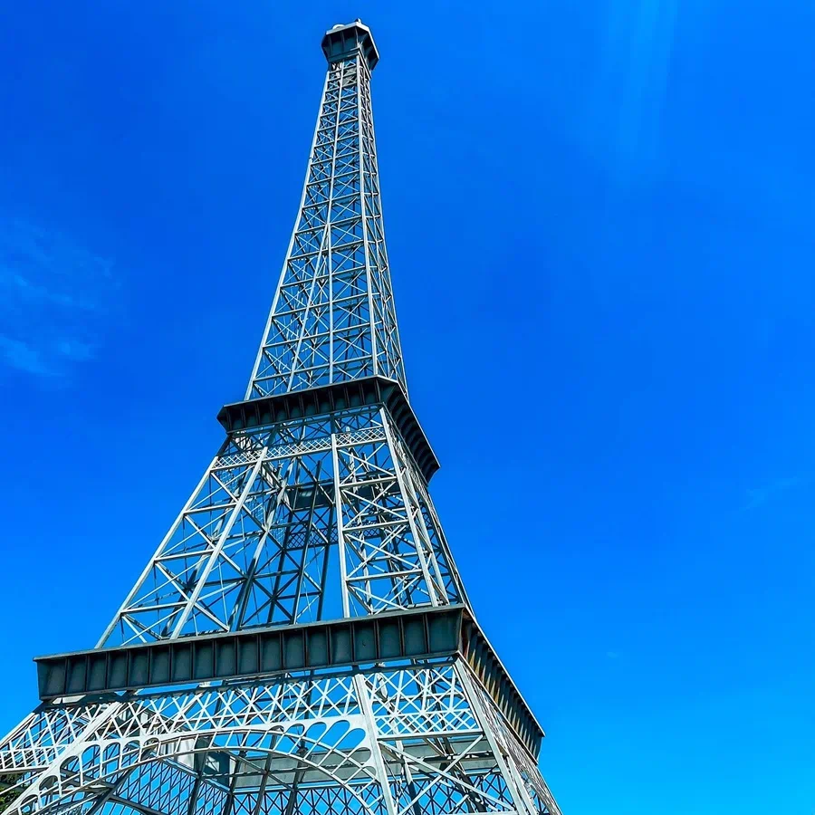 Eiffel Tower at night