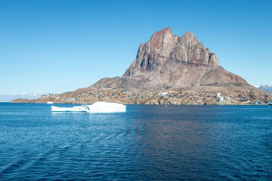 The dramatic heart-shaped mountain of Uummannaq