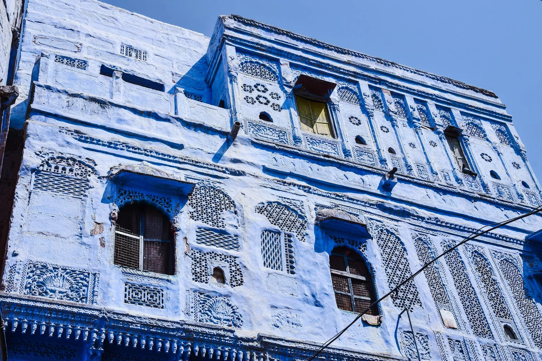 Blue houses of Jodhpur cascading down the hillside