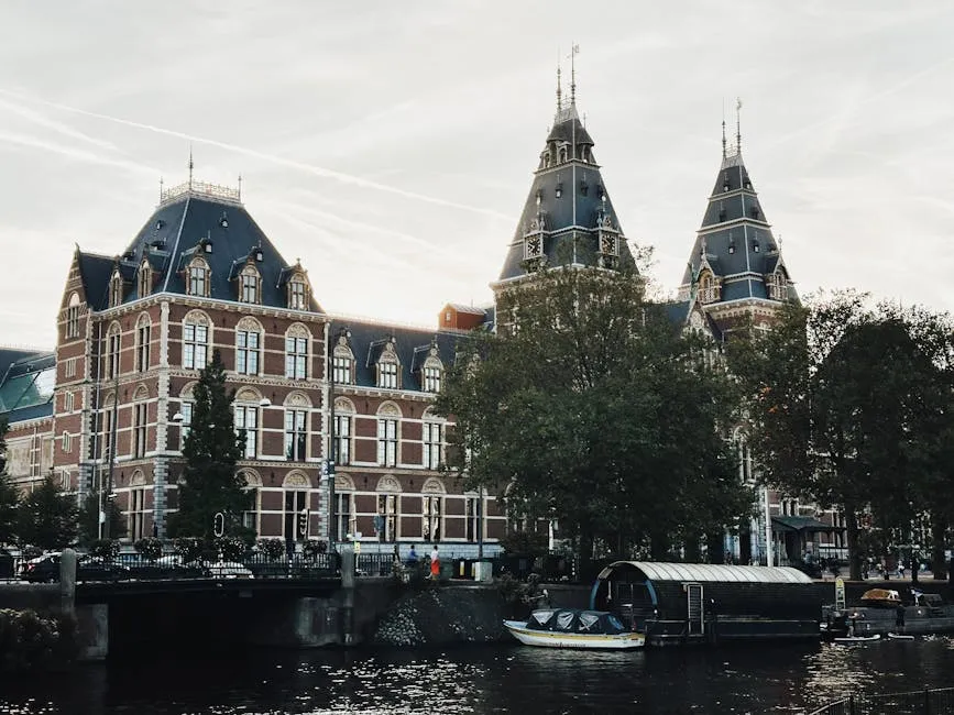 Rijksmuseum facade in Amsterdam