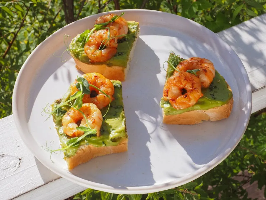 Open-faced sm&oslash;rbr&oslash;d sandwich with shrimp and egg