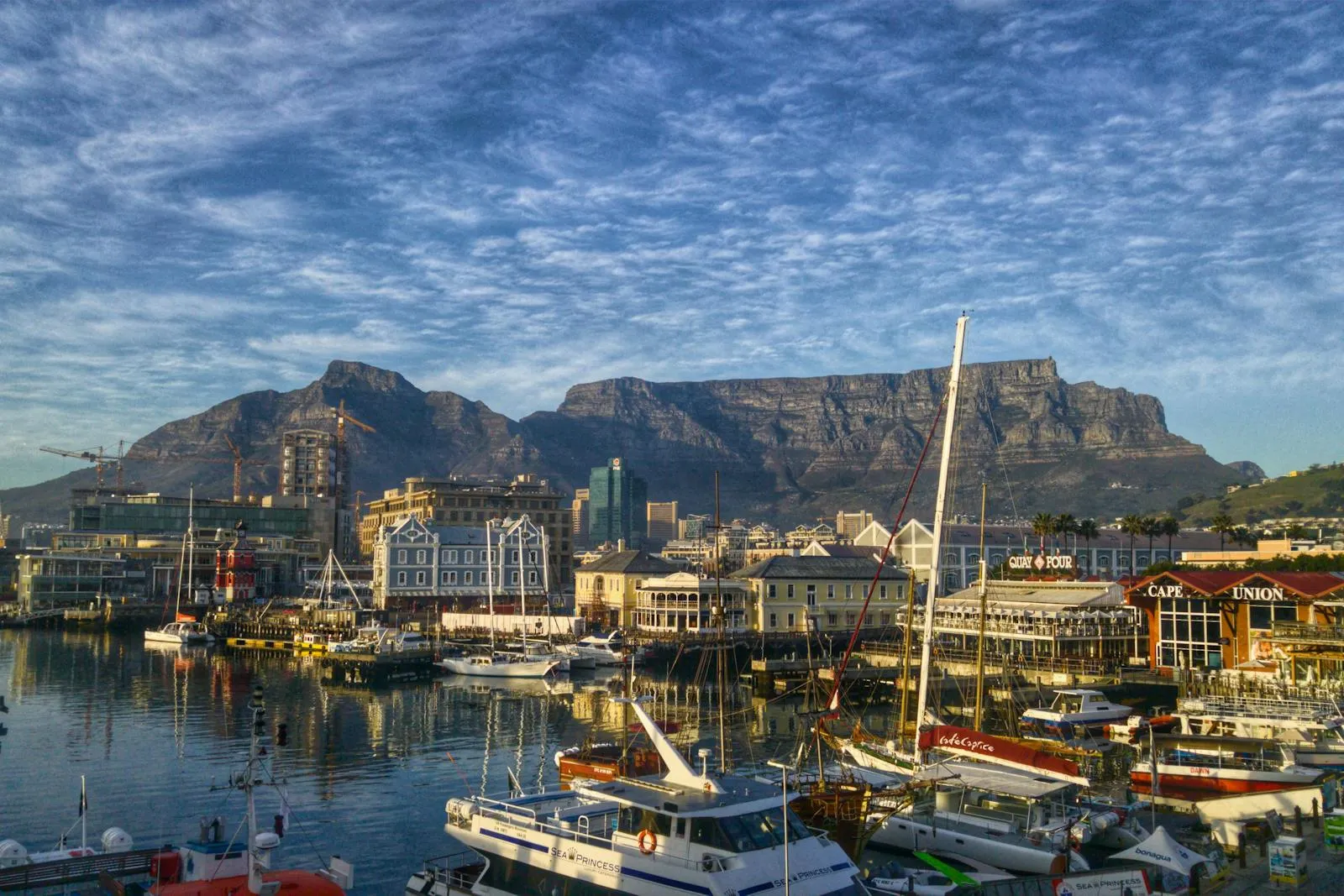 Table Mountain and Cape Town waterfront
