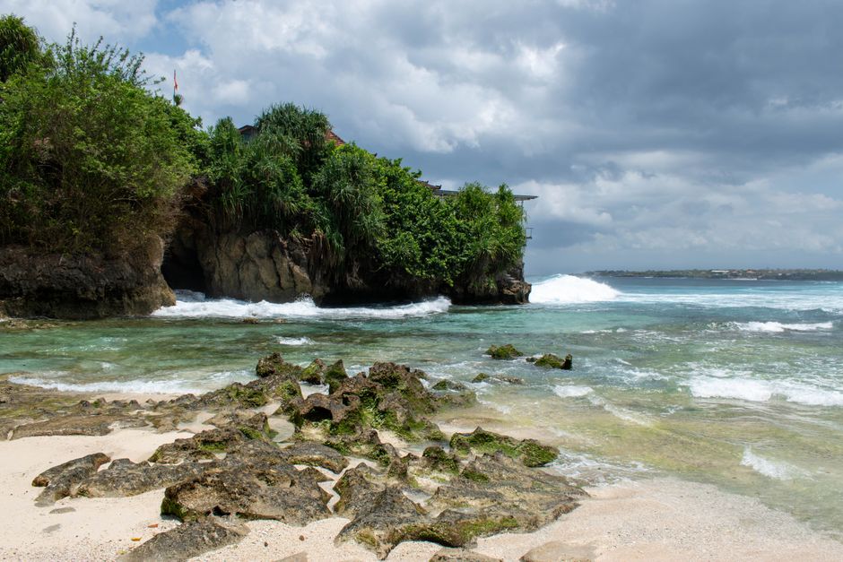 Padang Padang Bali Indonesia reef break