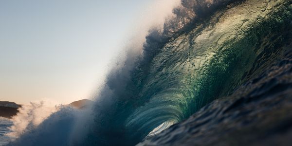Heavy right at The Box, Western Australia