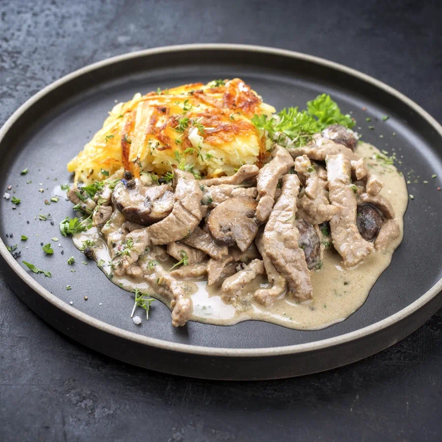 Zurich Geschnetzeltes with roesti