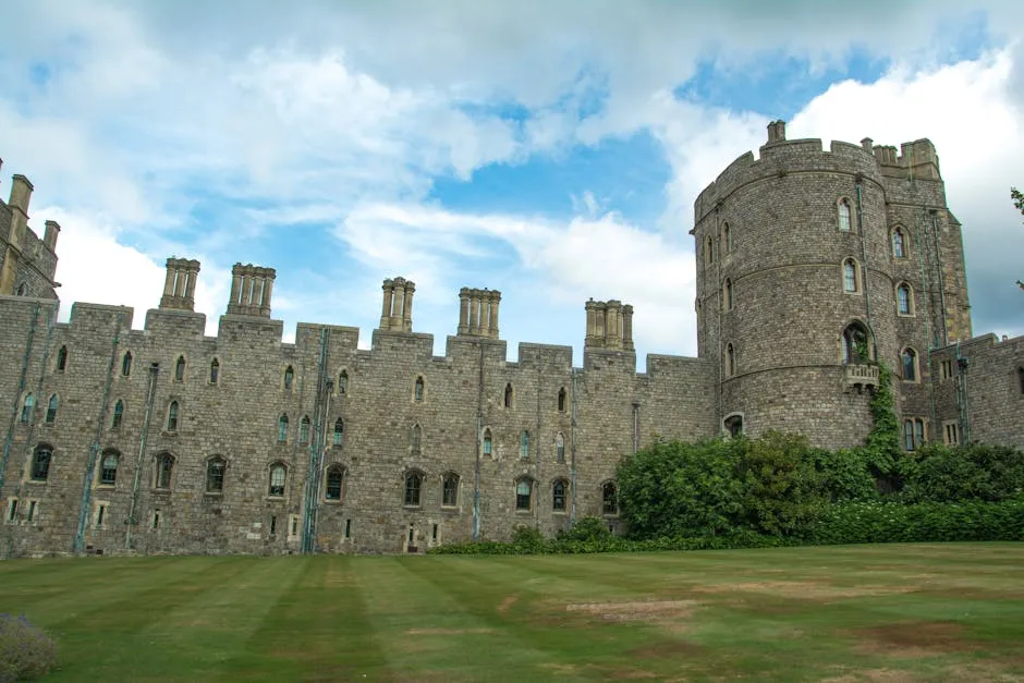 Windsor Castle with its Round Tower and formal gardens