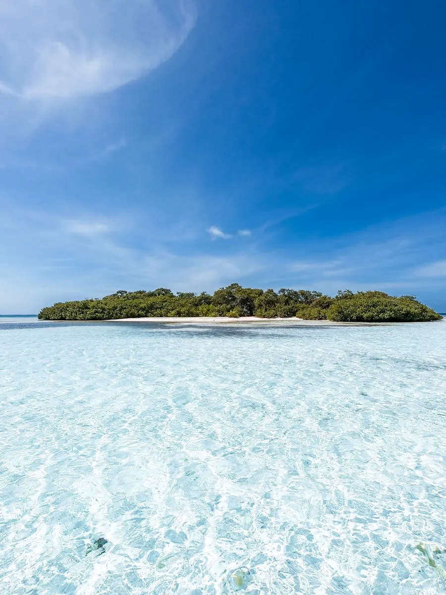 Turquoise Caribbean waters around the islands of Morrocoy National Park